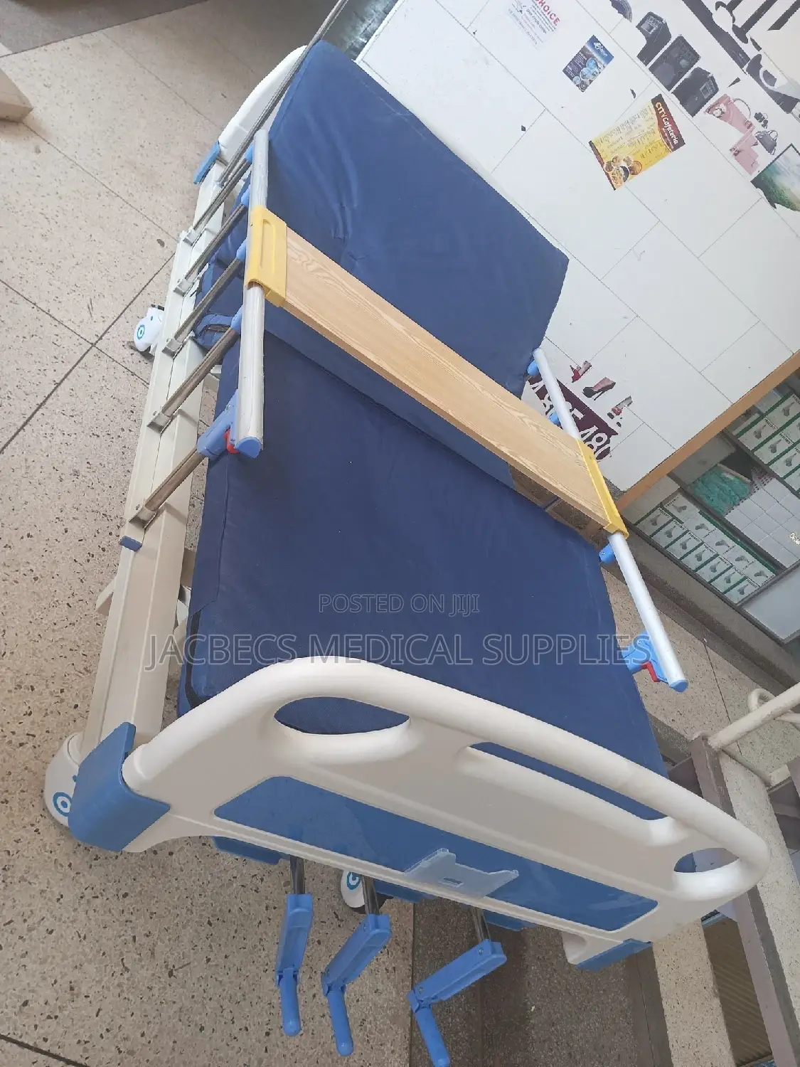 Hospital Bed Tripple Crank