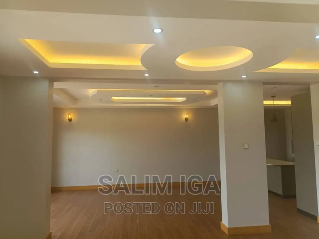 5bdrm Maisonette in Kololo Property, Wakiso / Wakiso for rent