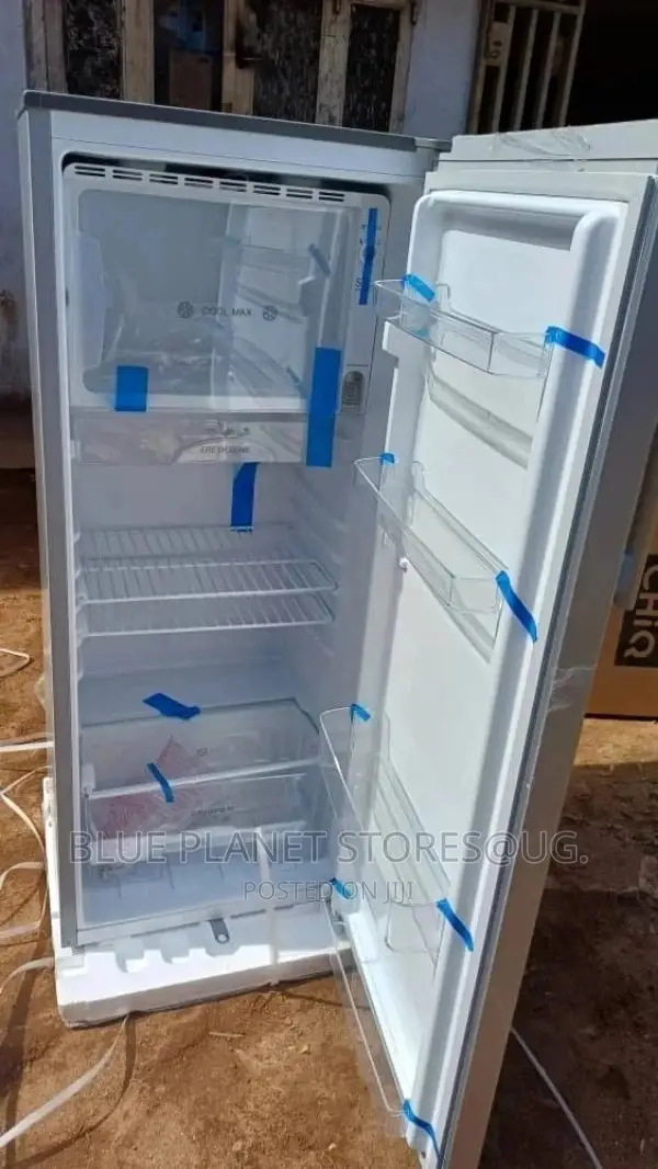 CHIQ 230litres Single Door Refrigerators \\ CSR230 