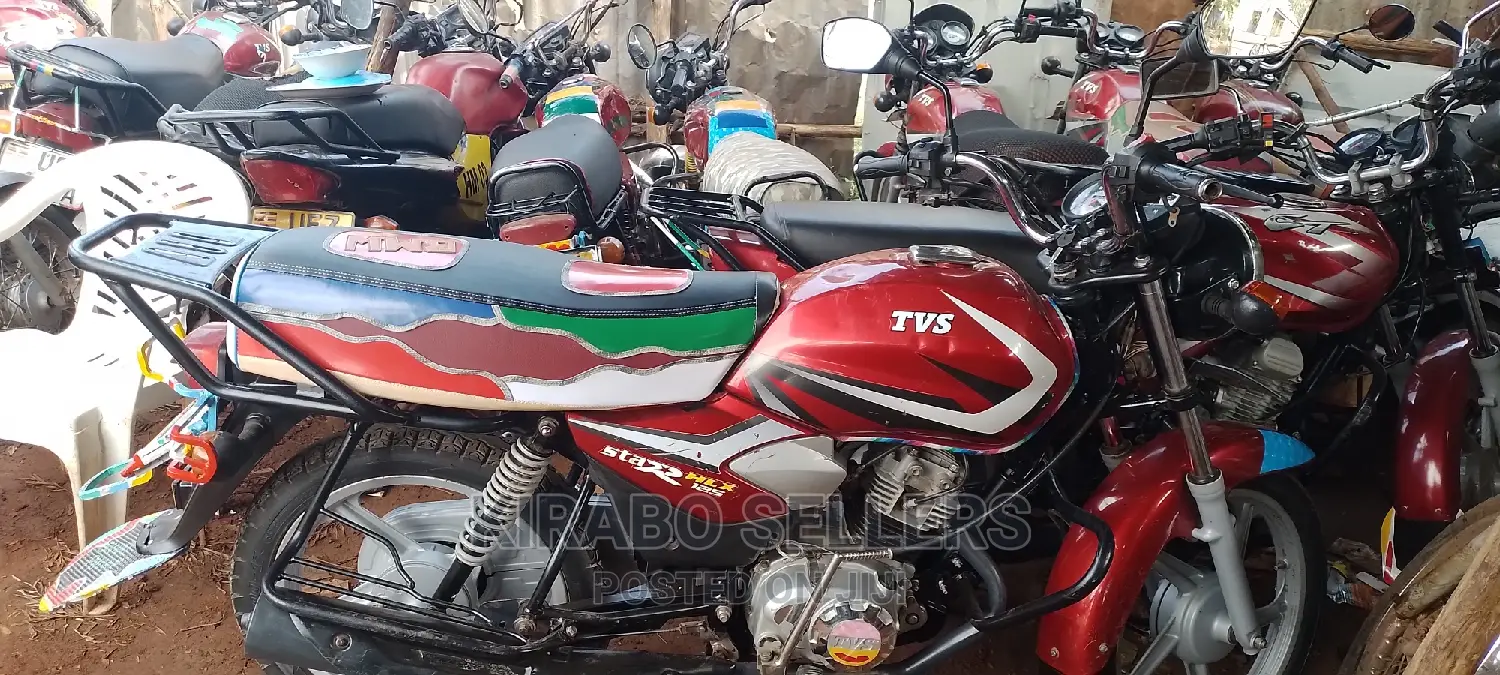 New TVS HLX 125 2023 Red