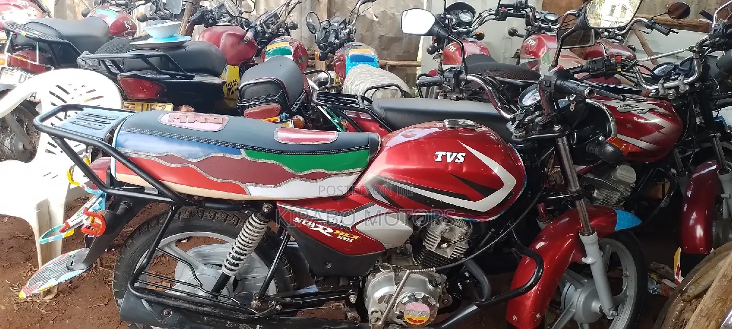 New TVS HLX 125 2023 Red