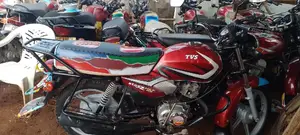 New TVS HLX 125 2023 Red