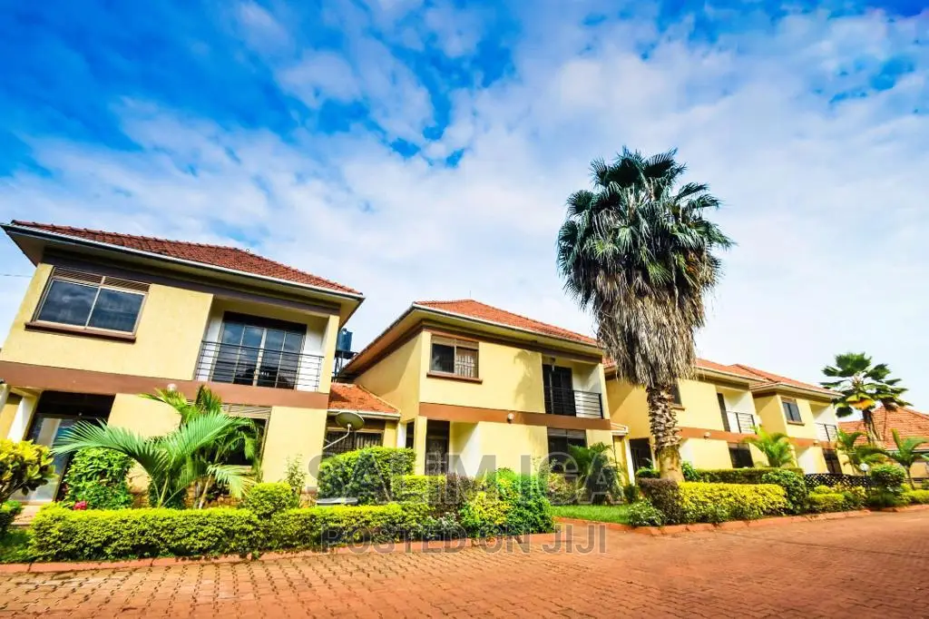4bdrm Townhouse / Terrace in Kololo Property, Central Division