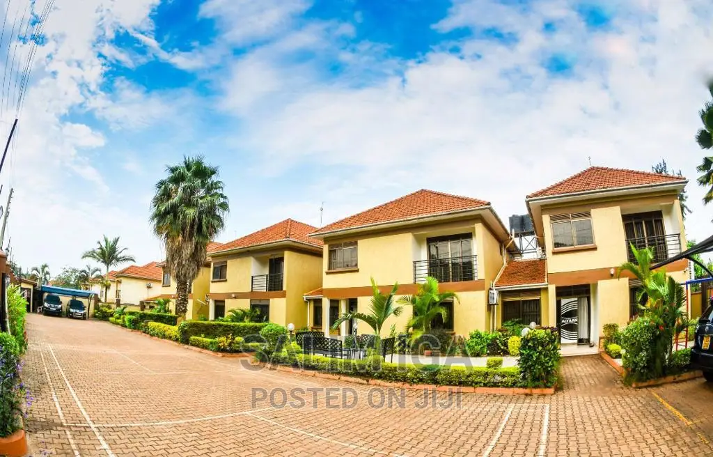 4bdrm Townhouse / Terrace in Kololo Property, Central Division