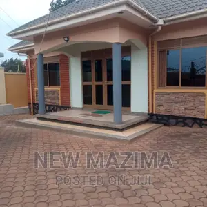 3bdrm Bungalow in Seguku Ntebe Rd, Central Division for sale