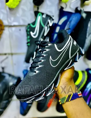 Classic Unisex Nike Air Sneakers