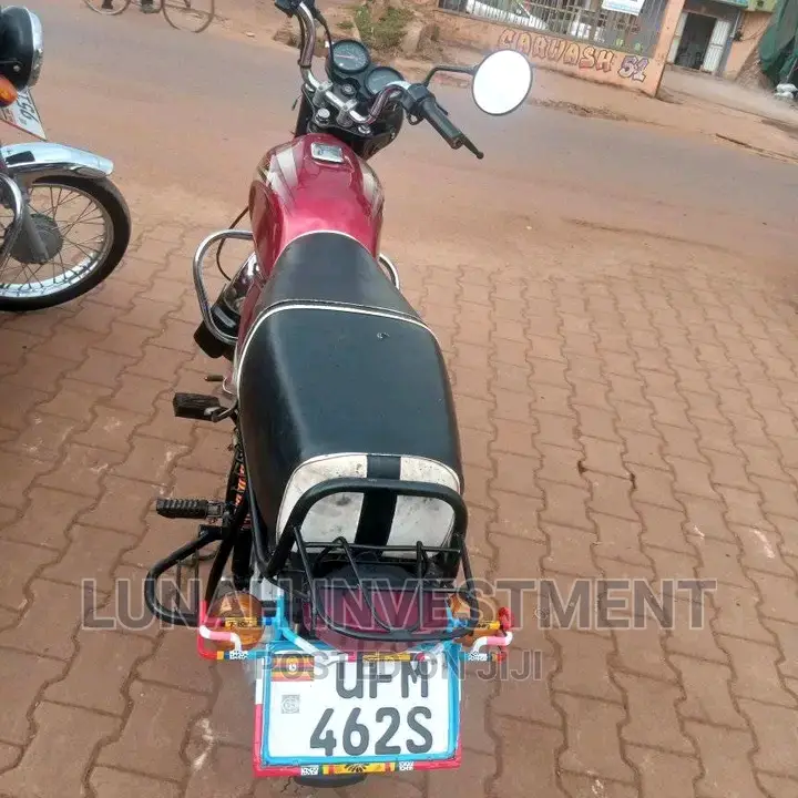 Bajaj Boxer 100 2023 Red