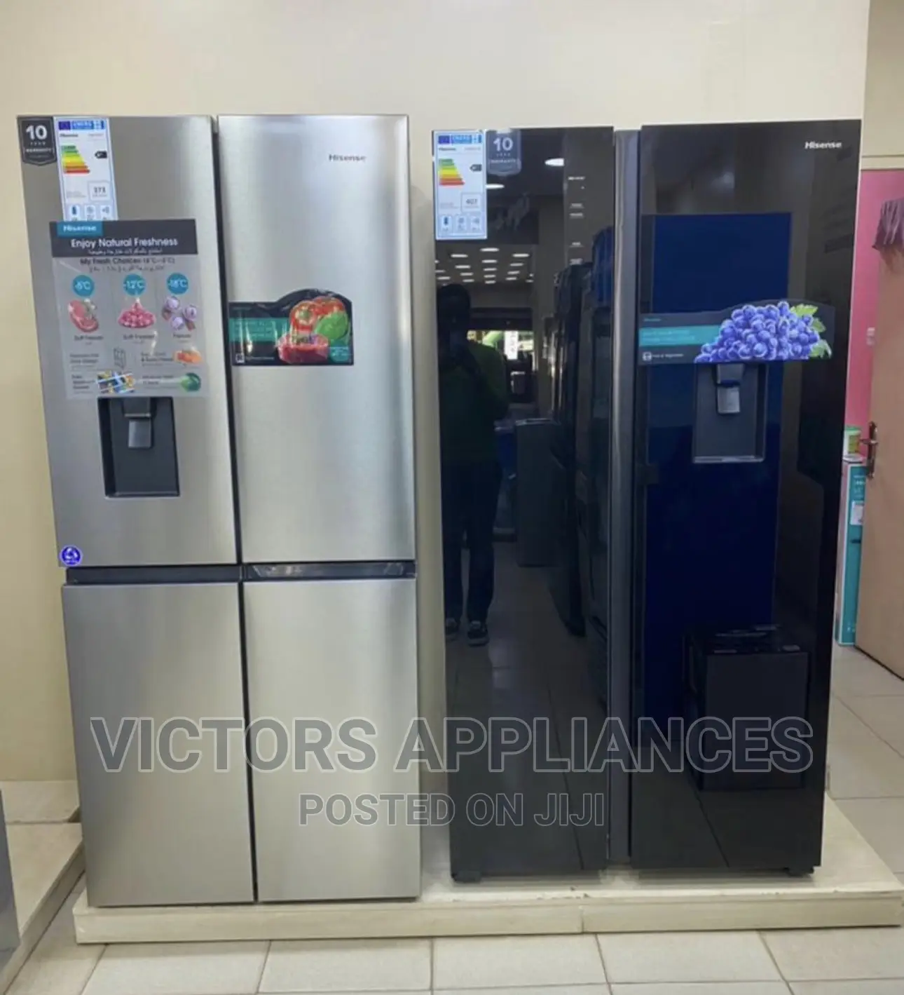 Hisense 670L Side by Side Refrigerator Black With Dispenser