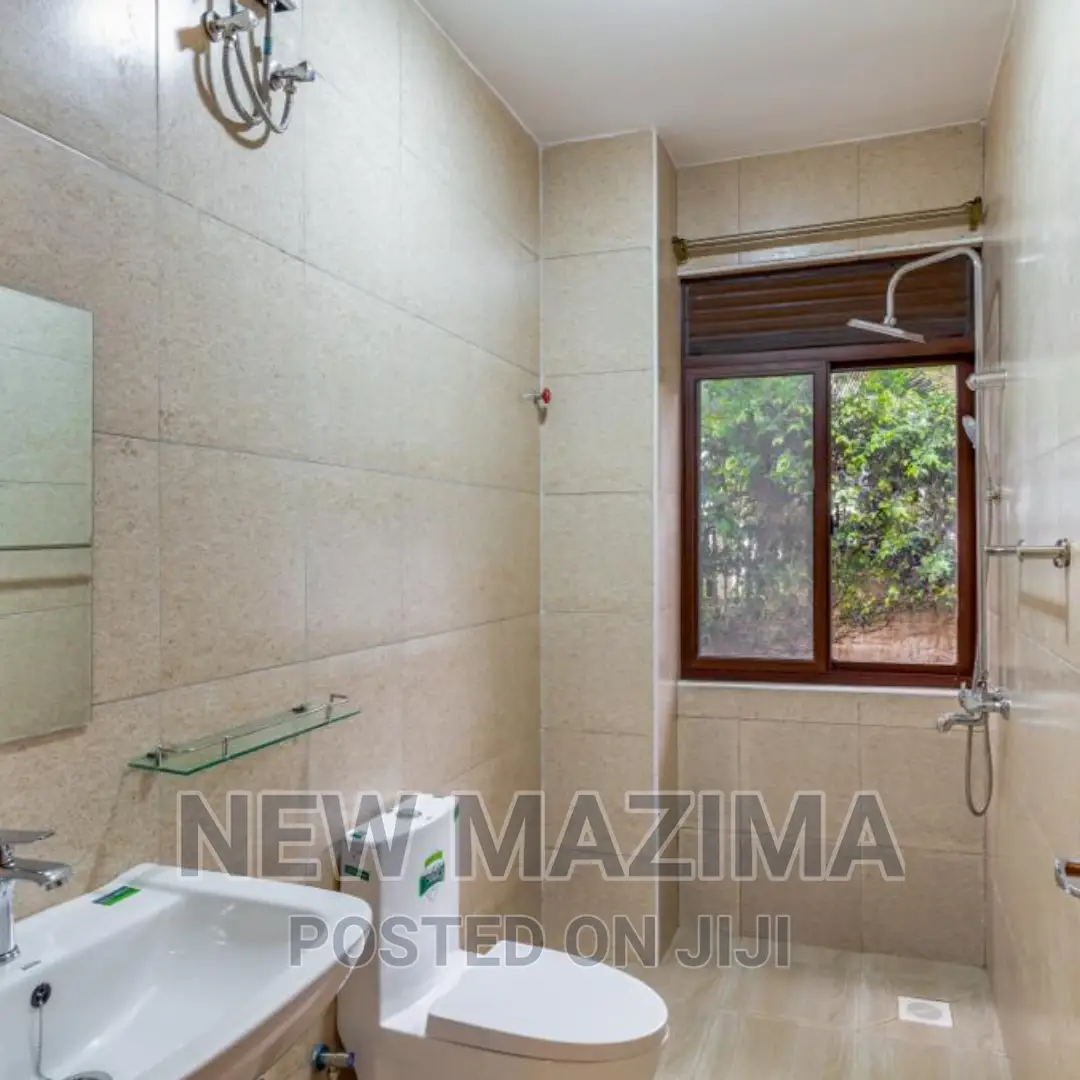 6bdrm Block of Flats in Makindye Kizungu, Central Division for sale