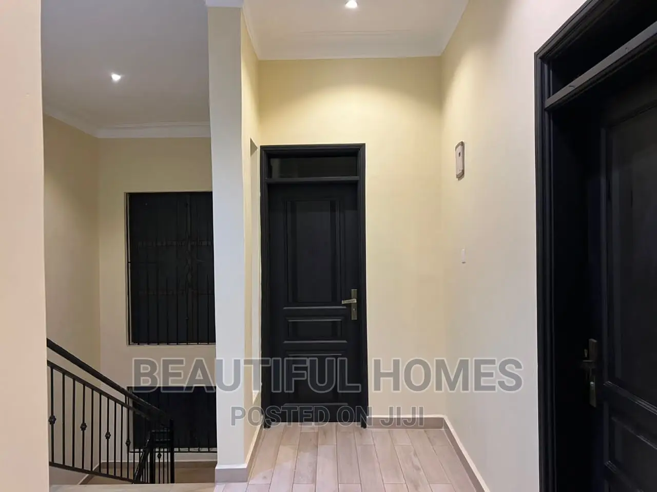 Furnished 6bdrm Mansion in Kiwatule Recreation, Nakawa for sale