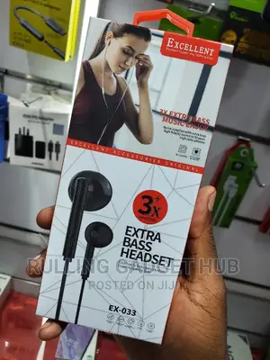 Excellent 3X Extra Bass Earphones - Black.