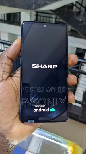 Sharp Aquos sense5G 64 GB Black