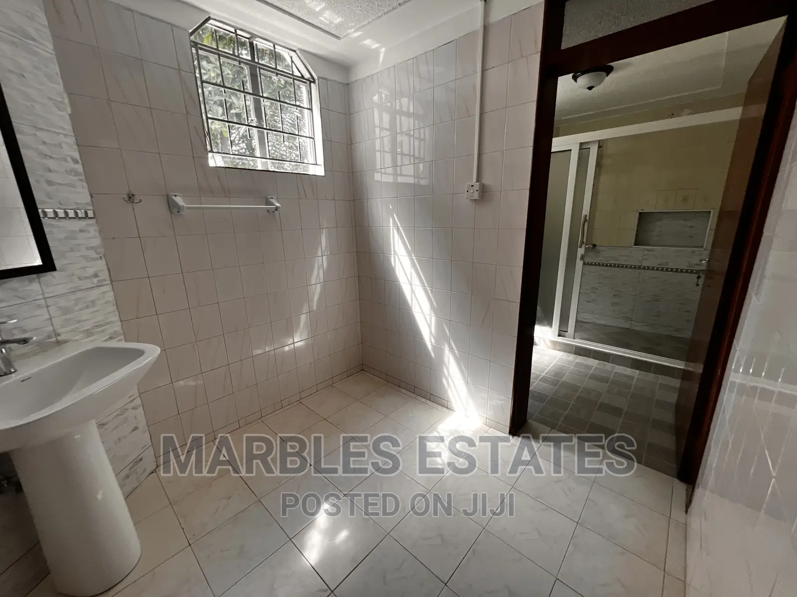 4bdrm Bungalow in Naguru, Central Division for rent