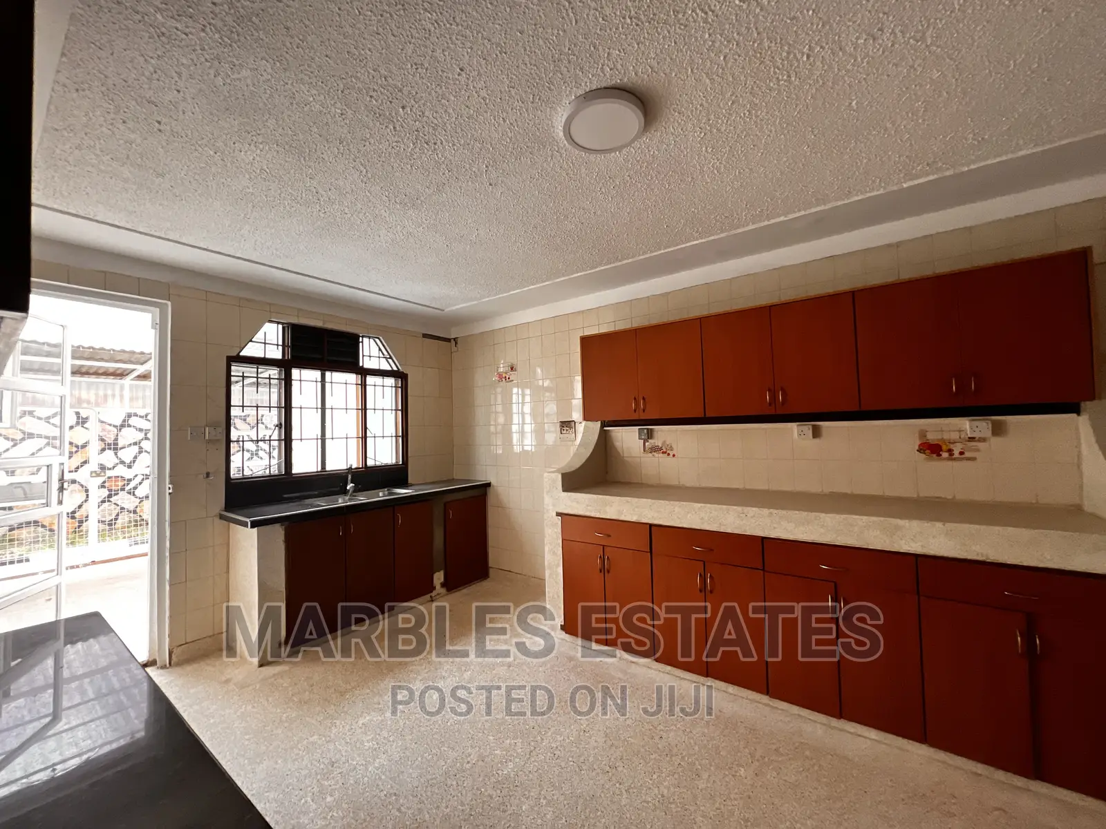 4bdrm Bungalow in Naguru, Central Division for rent