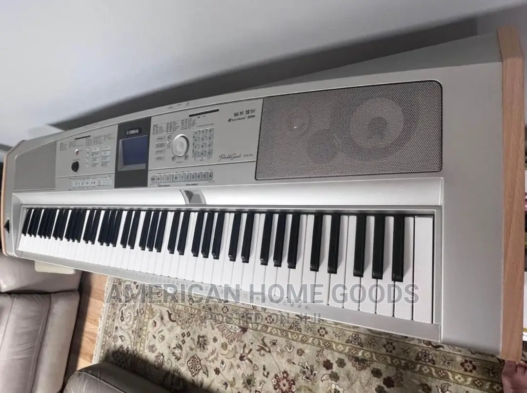 Yamaha DGX505, Professional 88 Key Portable Grand With Chair