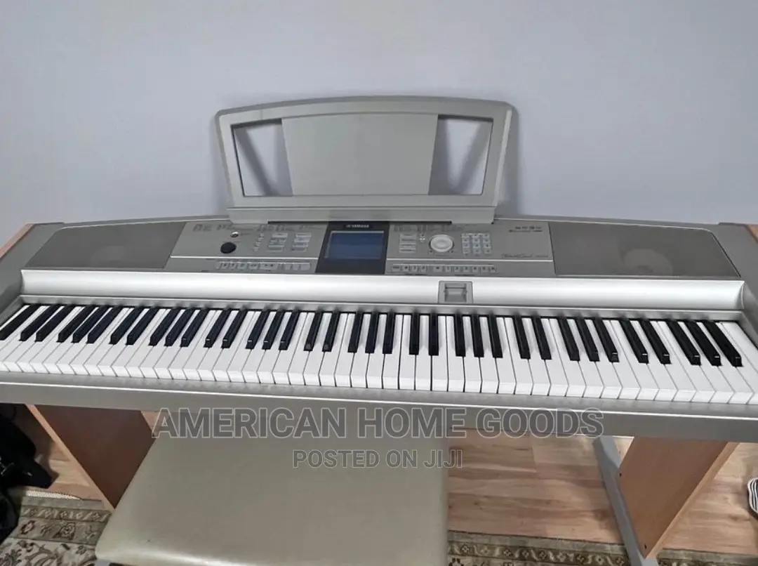 Yamaha DGX505, Professional 88 Key Portable Grand With Chair