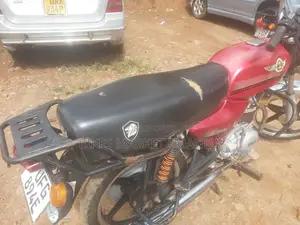 Bajaj Boxer 2022 Red