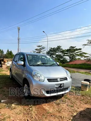 Toyota Passo 1.0 FWD 2011 Silver