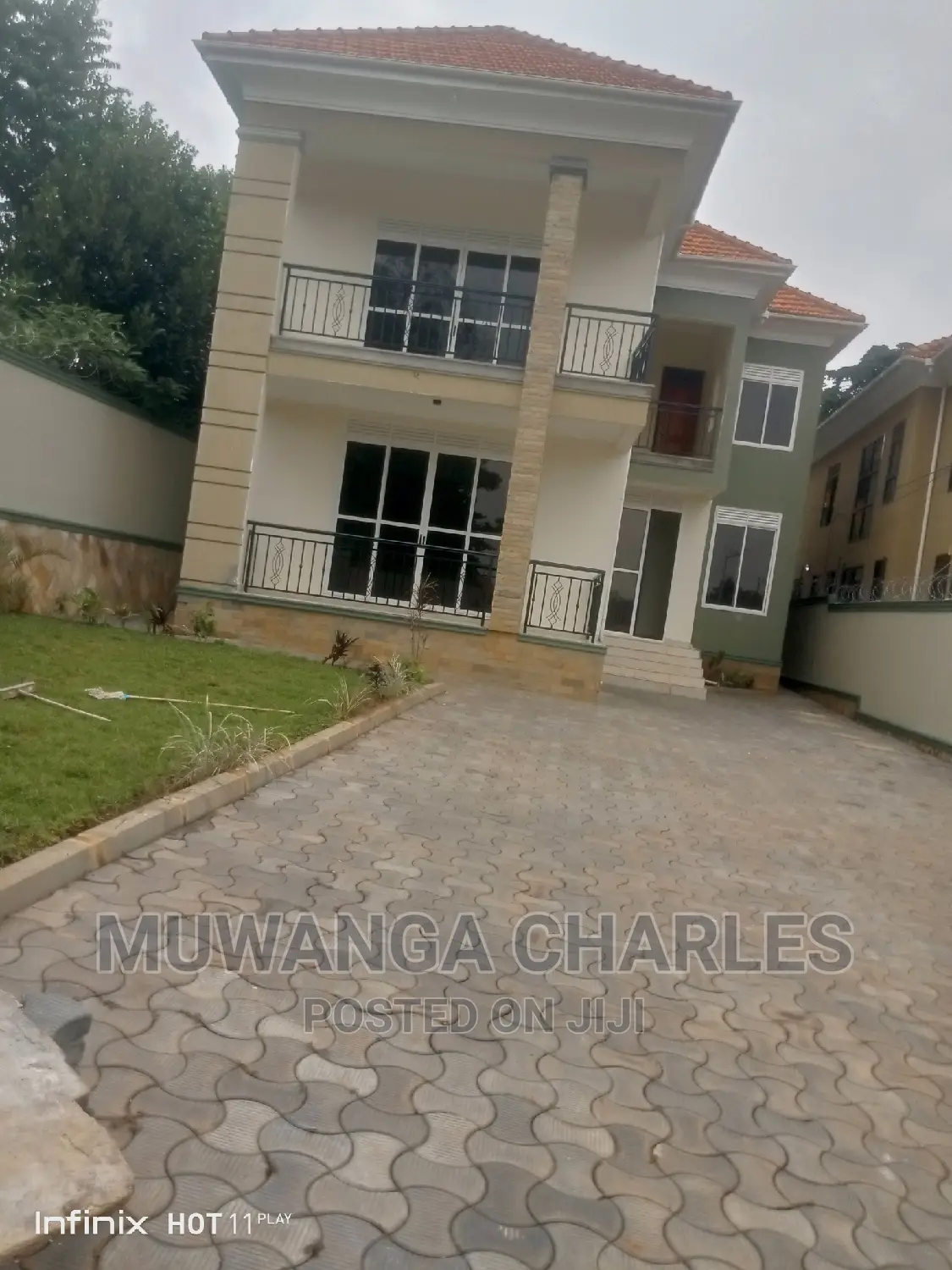 5bdrm Duplex in Fs Properties Ltd, Central Division for sale