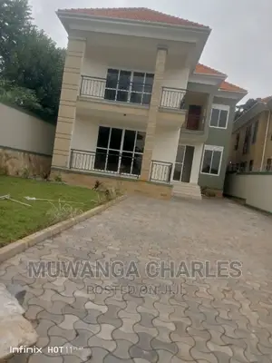 5bdrm Duplex in Fs Properties Ltd, Central Division for sale