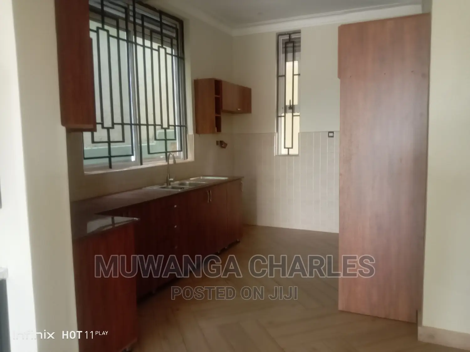 5bdrm Duplex in Fs Properties Ltd, Central Division for sale