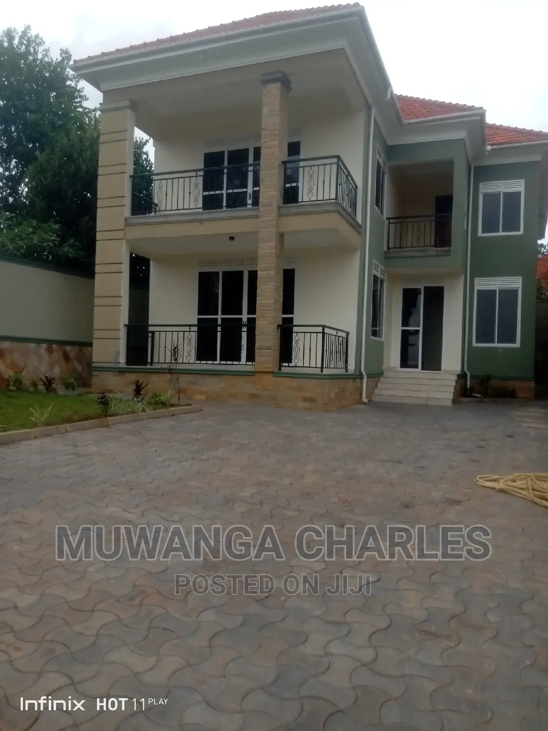 5bdrm Duplex in Fs Properties Ltd, Central Division for sale