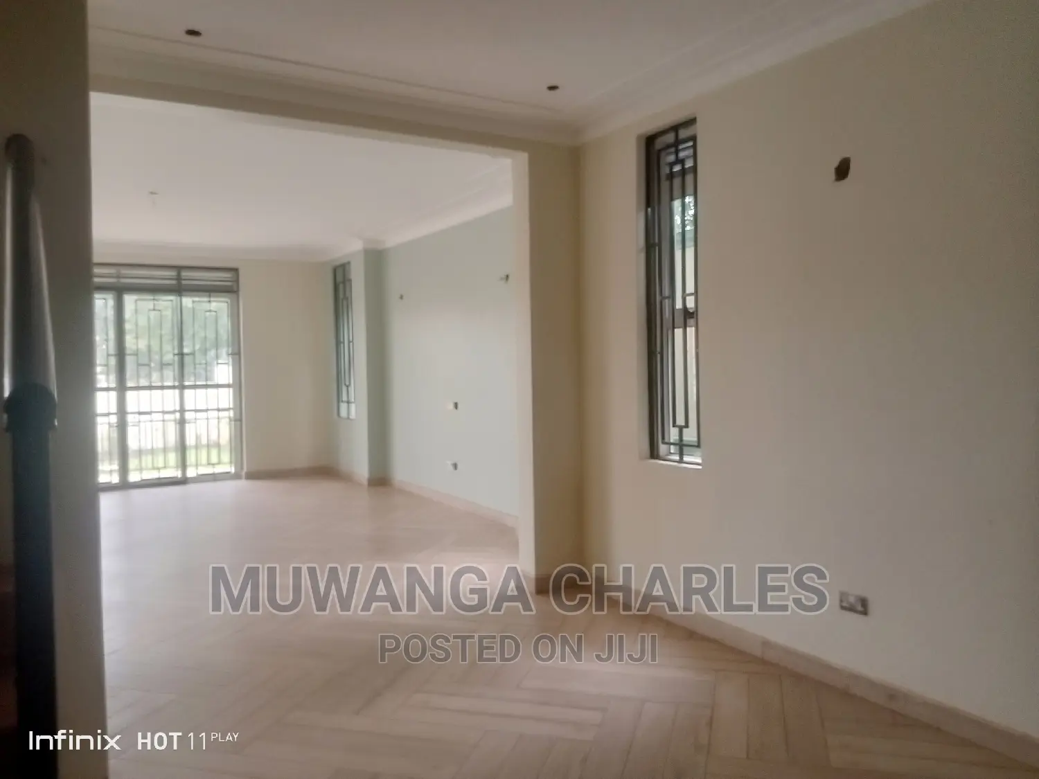 5bdrm Duplex in Fs Properties Ltd, Central Division for sale