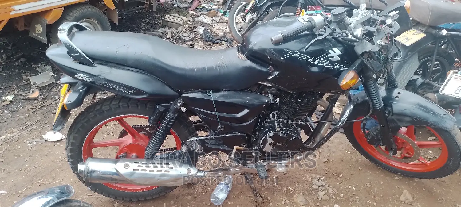 Bajaj Pulsar 150 2014 Red