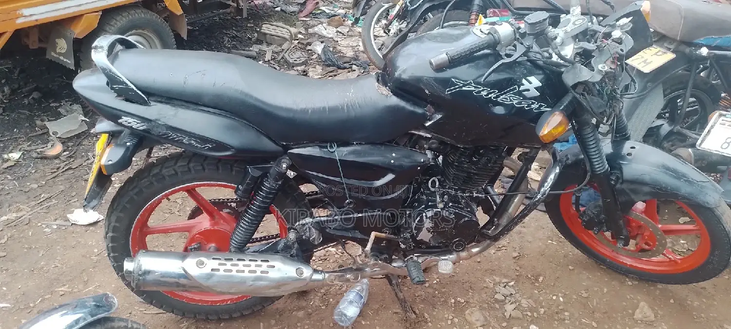 Bajaj Pulsar 150 2014 Red
