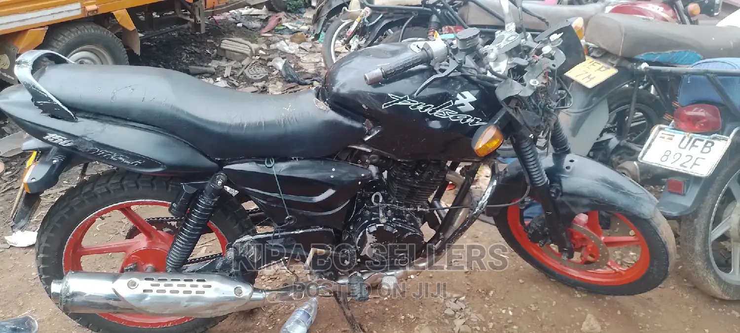 Bajaj Pulsar 150 2014 Red