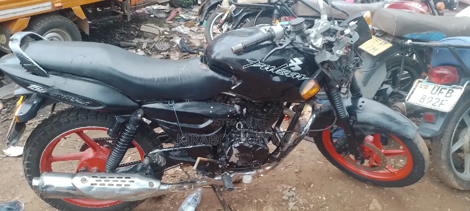 Bajaj Pulsar 150 2014 Red