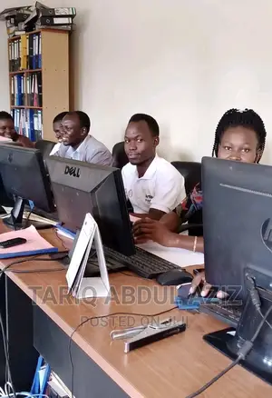 Fresher Accountants to Work in Nateete