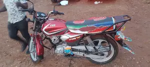 New TVS HLX 125 2023 Red