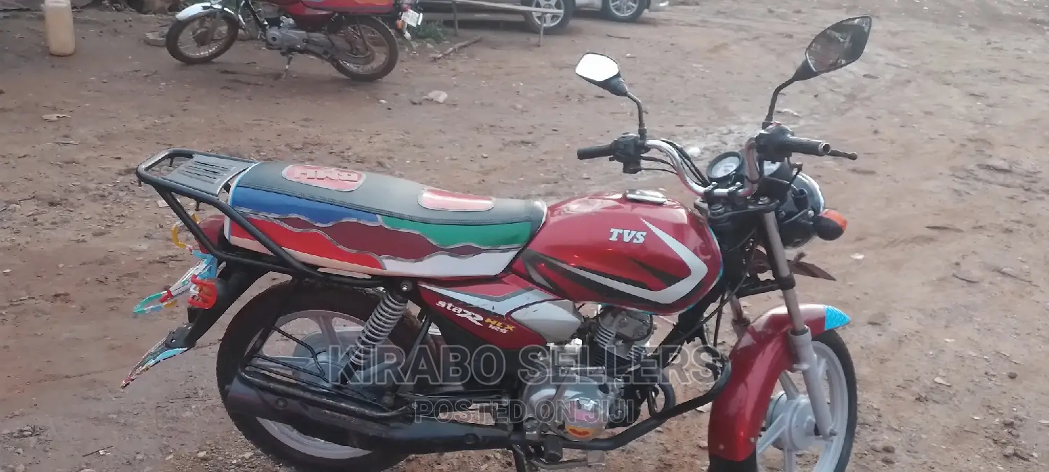 New TVS HLX 125 2023 Red