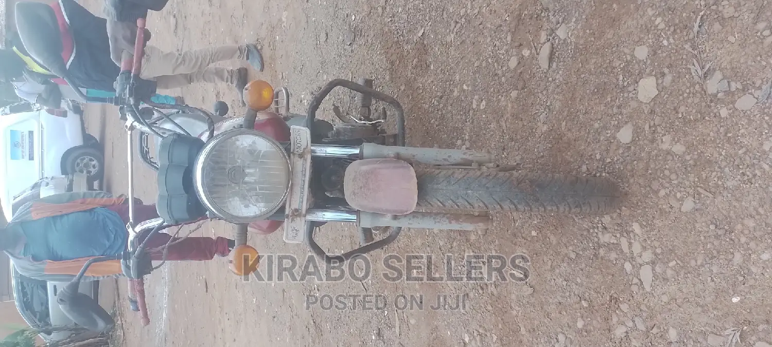 Mahindra Gusto 125 2019 Orange