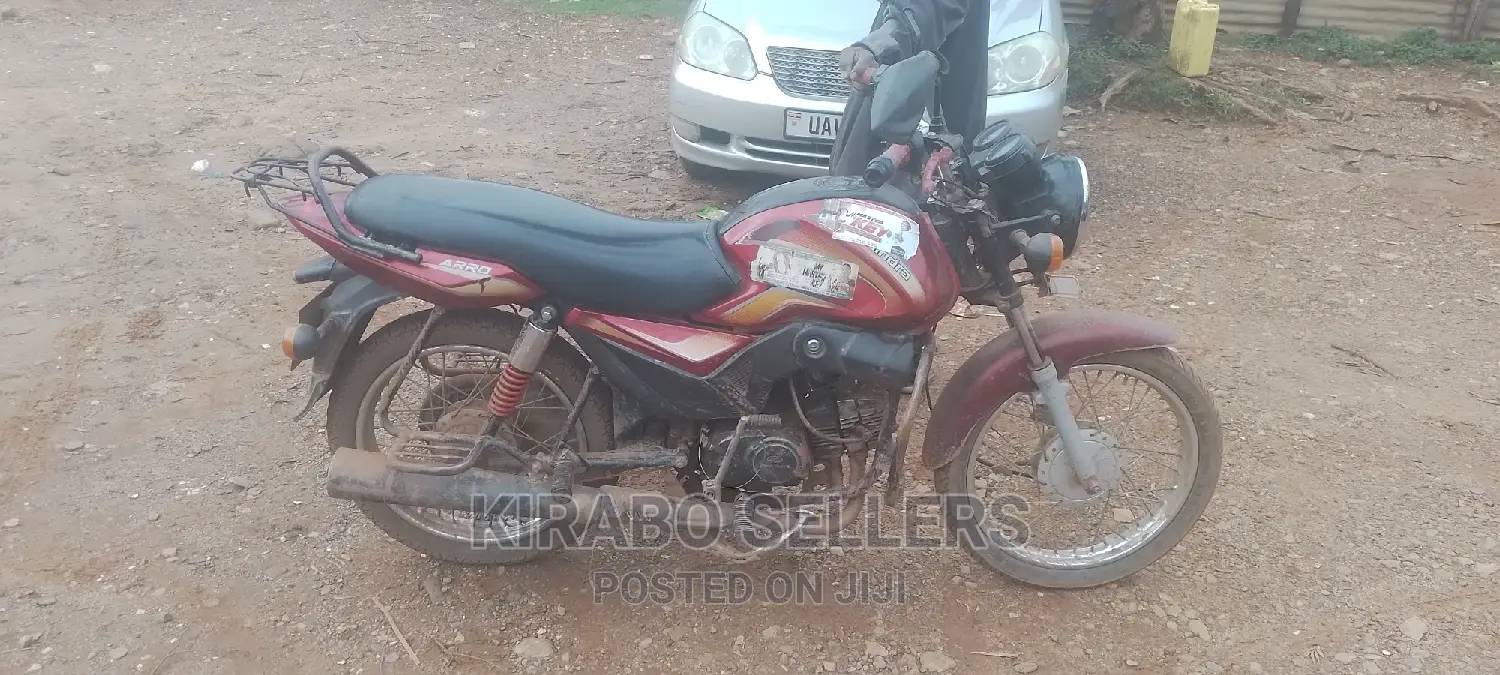 Mahindra Gusto 125 2019 Orange