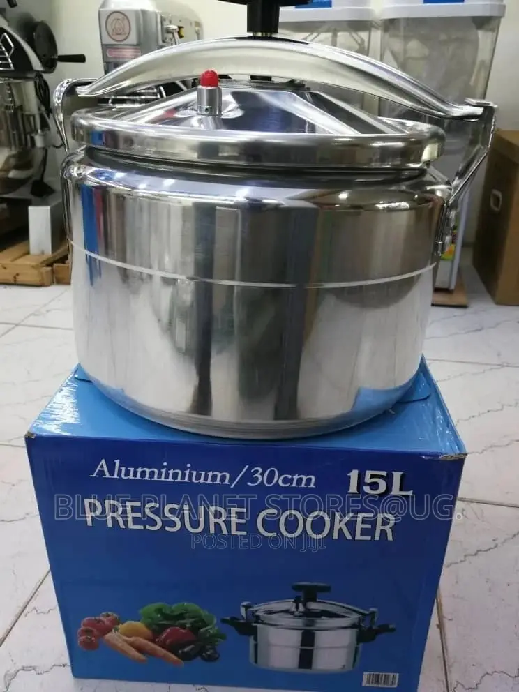 GENERIC 15litres Ordinary Pressure Cookers \\ Aluminium/30cm