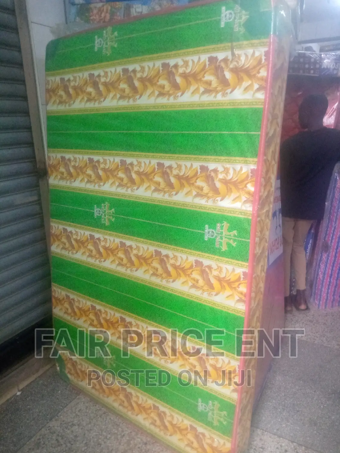 Mattress Sealed Cover.4x6x6inches.( Brown)