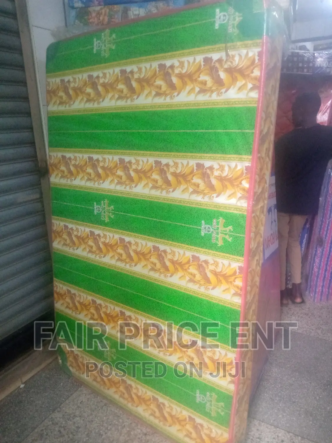 Mattress Sealed Cover.4x6x6inches.( Brown)