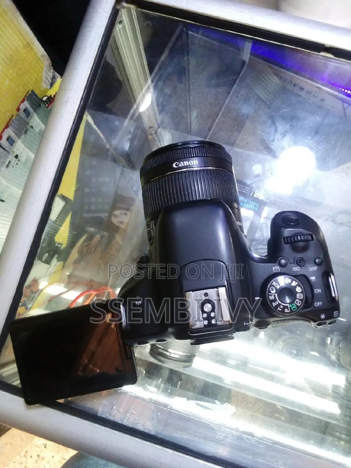 CANON EOS Rebel T7i/800d.