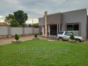 Furnished 4bdrm House in Kira for sale