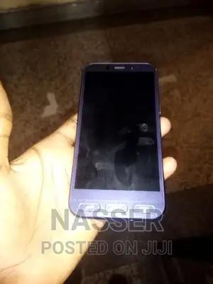 Sharp 704SH 32 GB Purple