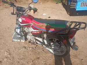 TVS HLX 125 2021 Red
