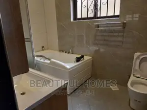 Furnished 6bdrm Mansion in Kiwatule Recreation, Nakawa for sale