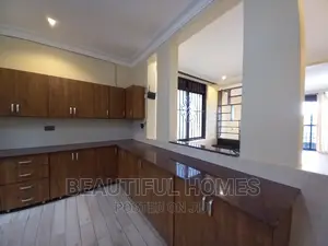 Furnished 6bdrm House in Kiwatule Posh, Nakawa for sale