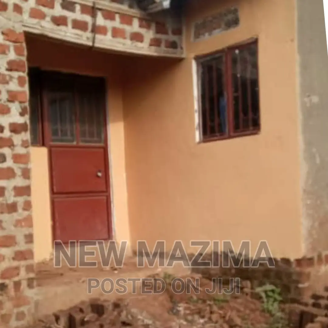 2bdrm House in Kawempe Kawanda, Central Division for sale