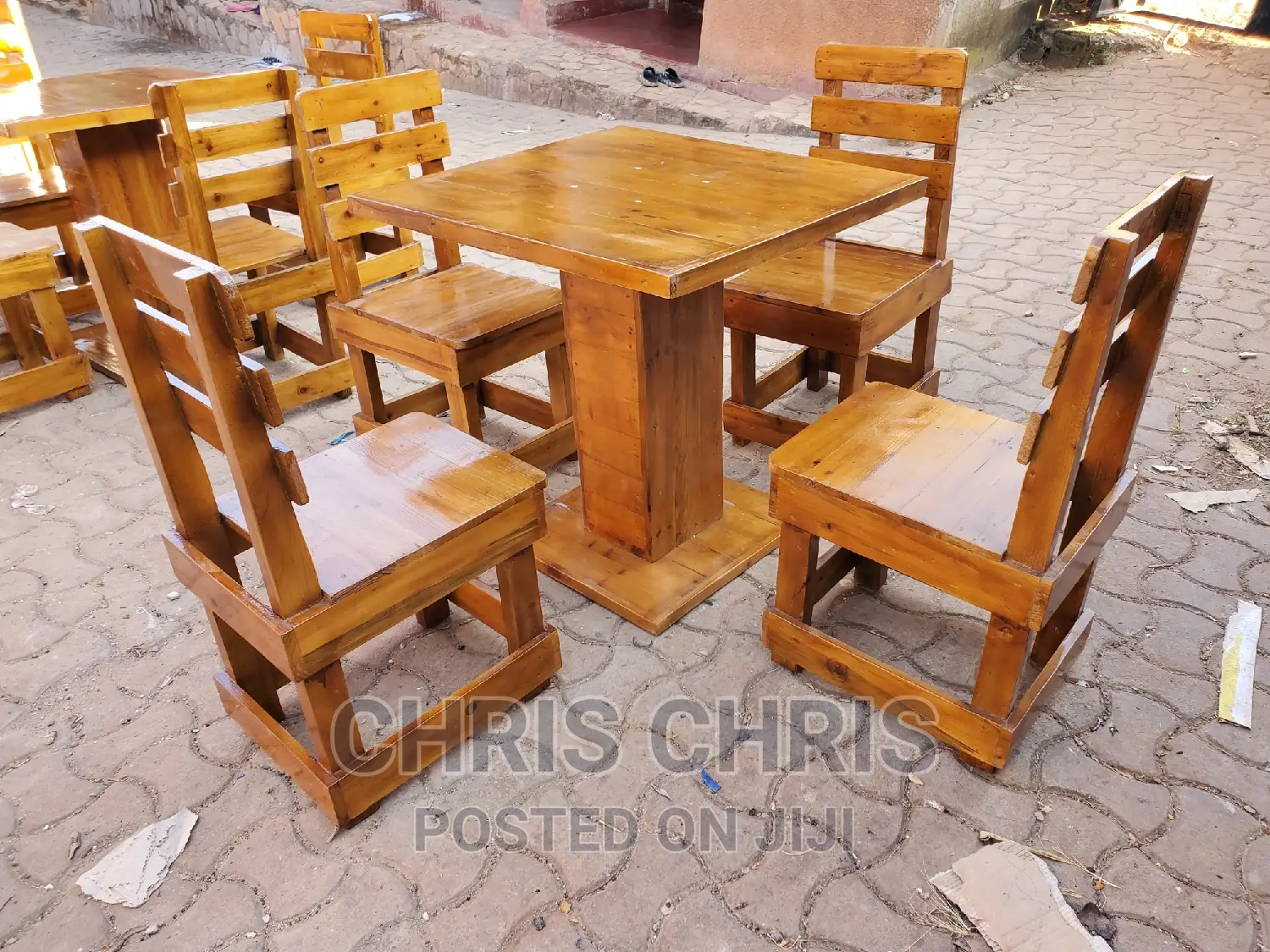 Pallet Restaurant Chairs and Tables