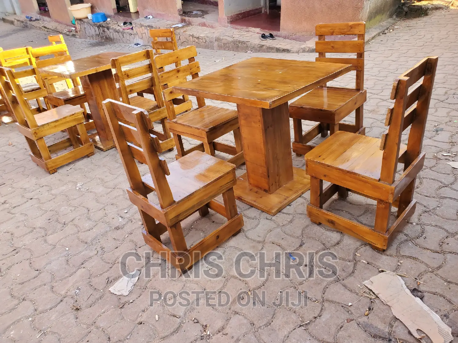 Pallet Restaurant Chairs and Tables