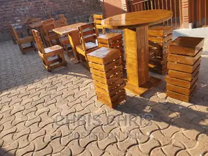 Pallet Restaurant Chairs and Tables