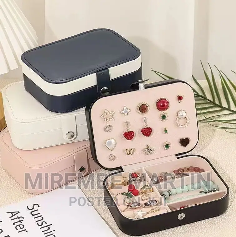 Portable Jewelry Box